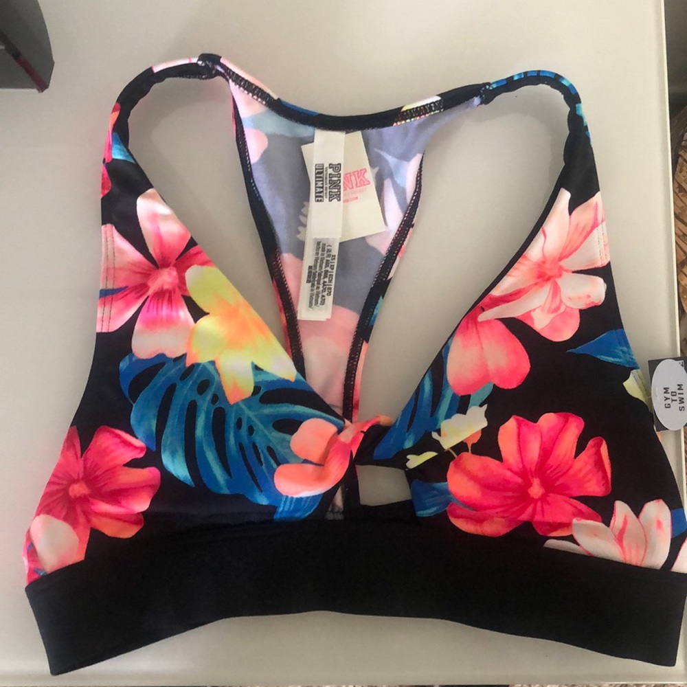 PINK Victoria’s Secret twist front sports bra xs